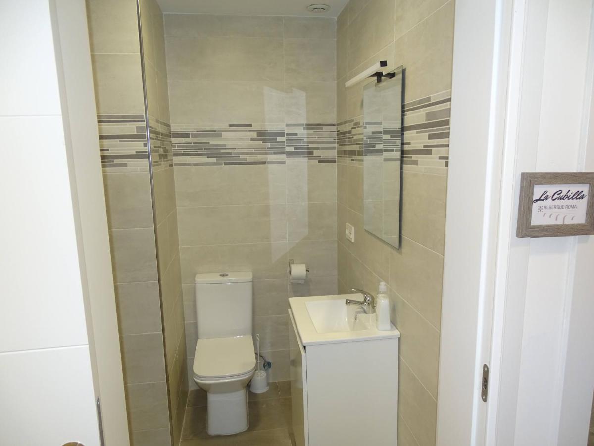 Albergue Roma 波拉·德莱纳 外观 照片